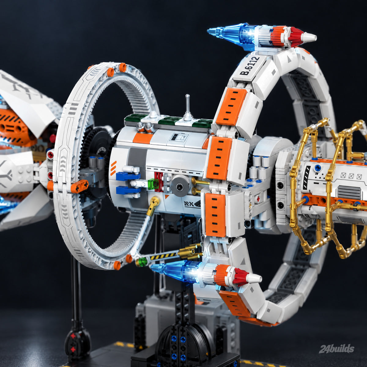 Genesis Star Station: white rings and the small rocket close-up