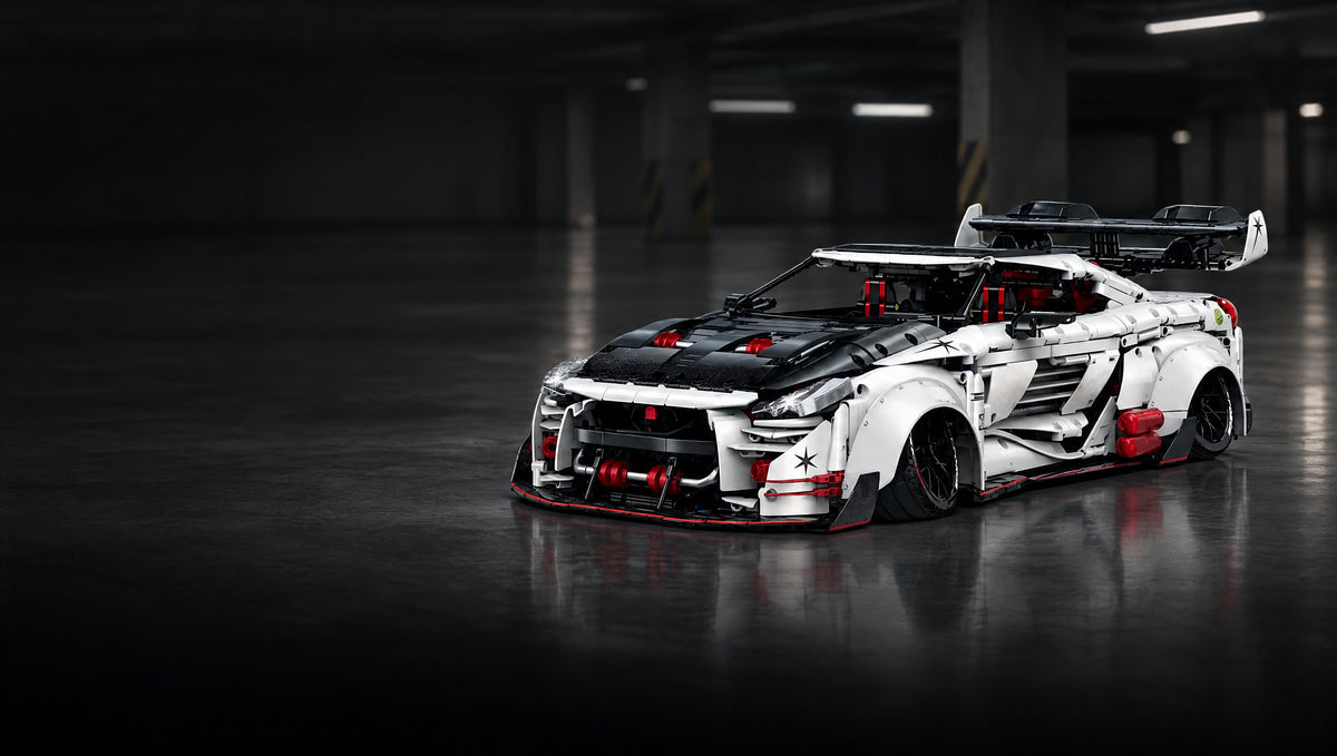 Wide arches, a carbon-look bonnet and real smoke
