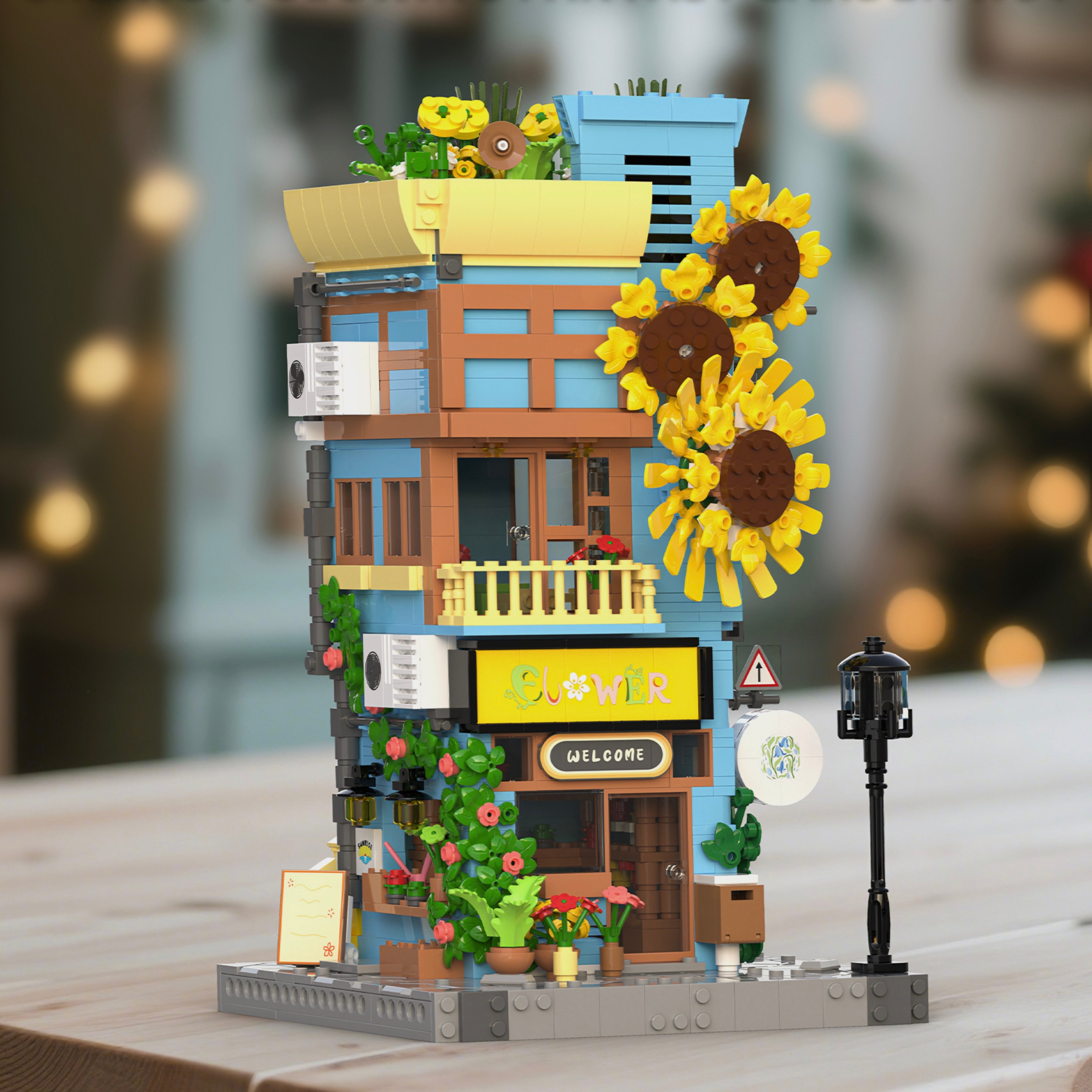 The Sunflower House | 1582pcs