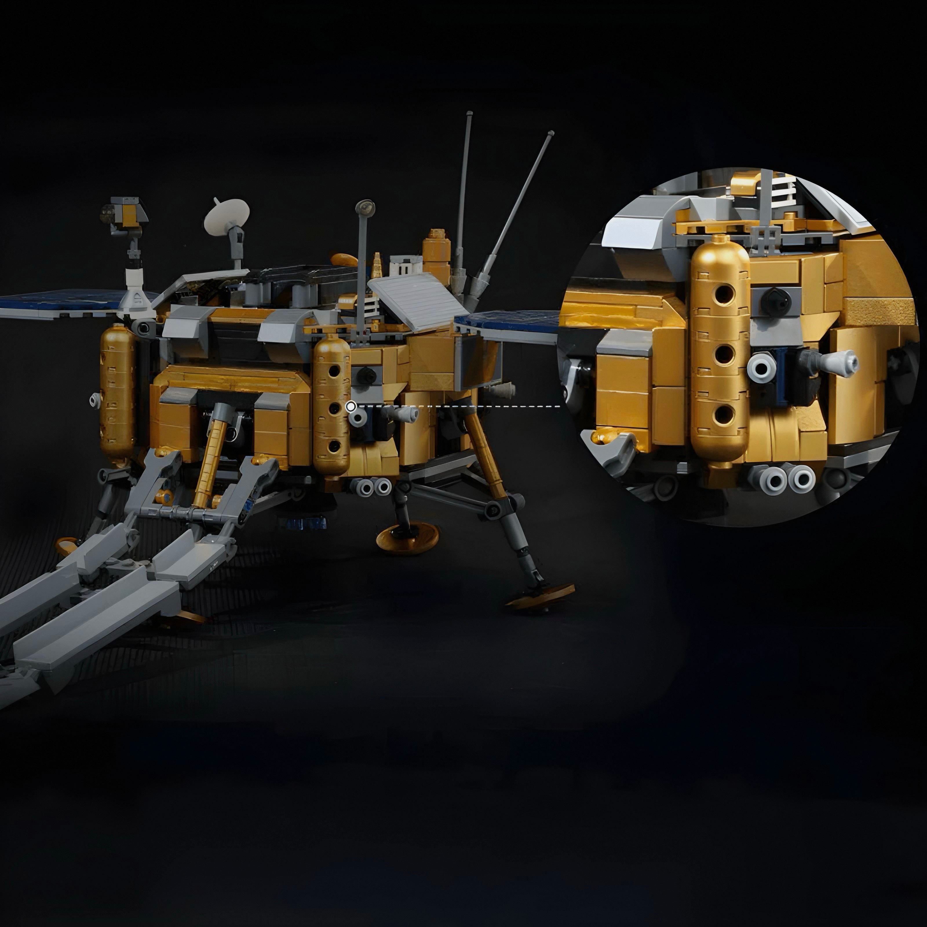 Lunar Rover | 1578pcs