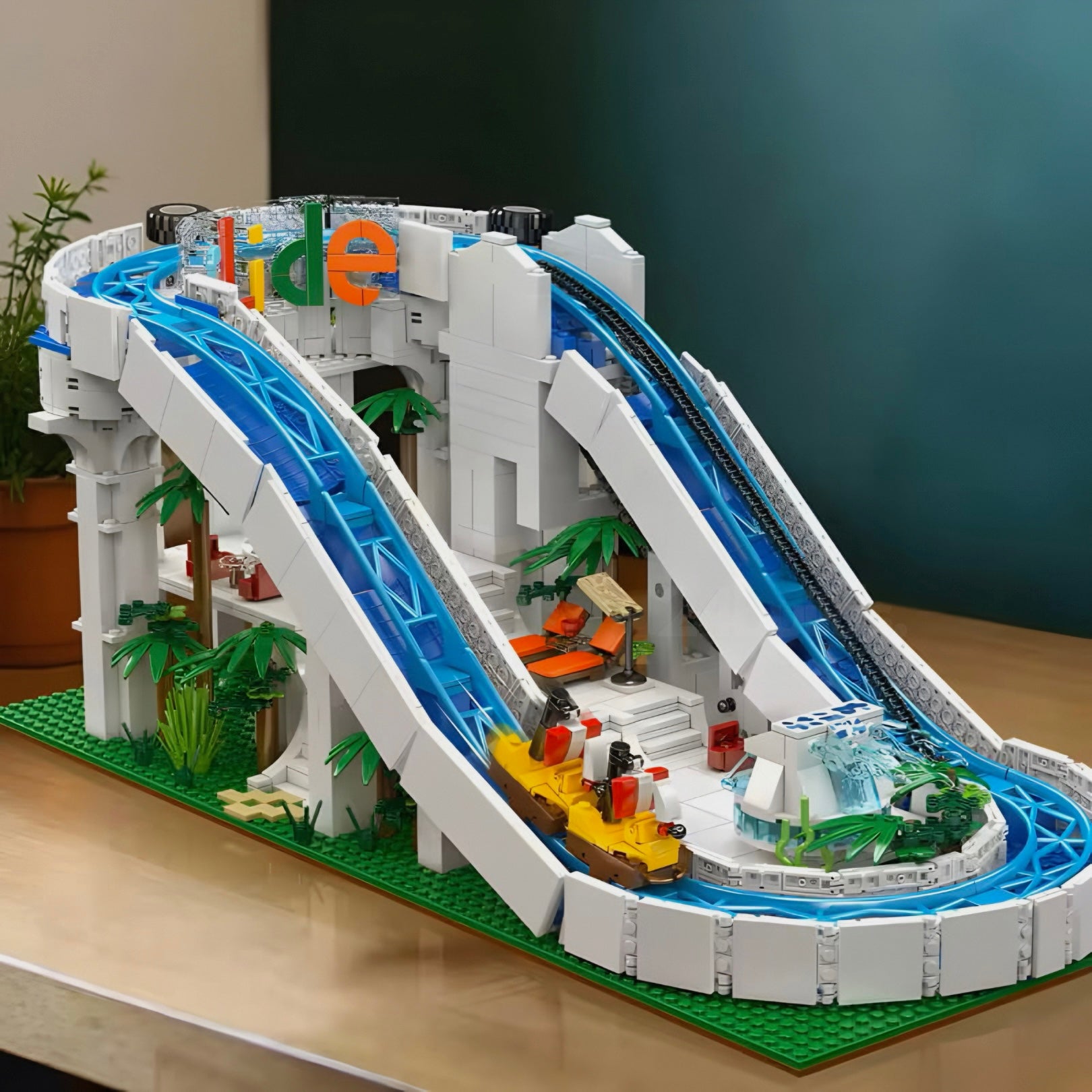 Motorised Water Slide | 2088pcs