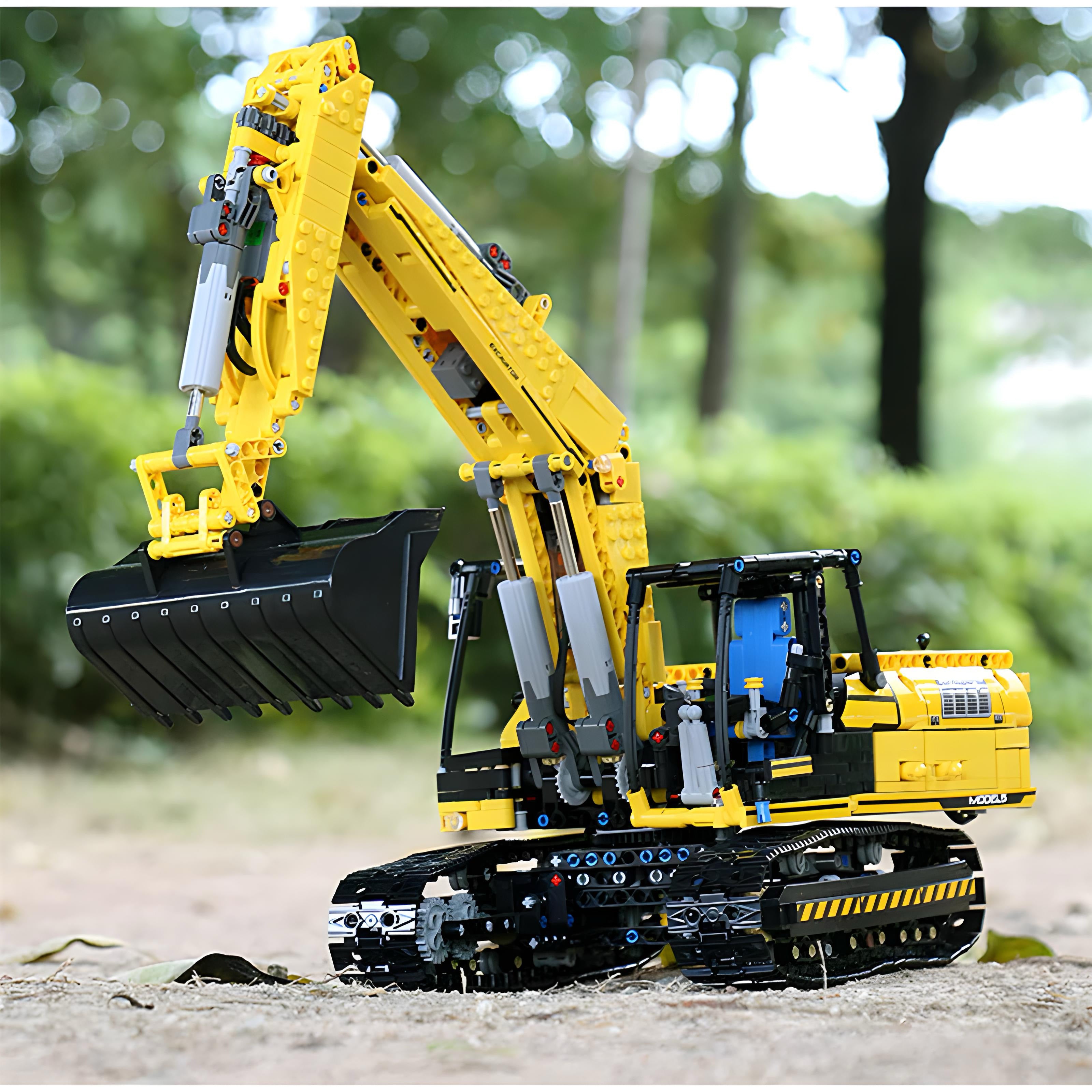 REMOTE CONTROLLED DIGGER | 1830PCS