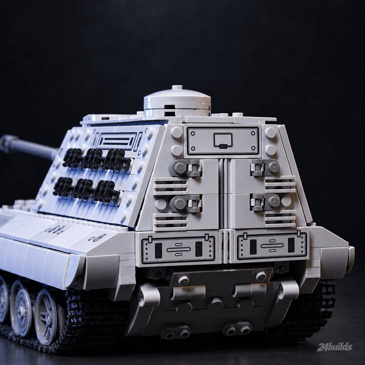 E-100 Super-Heavy Tank brick model, rear double doors and spare track links from the rear