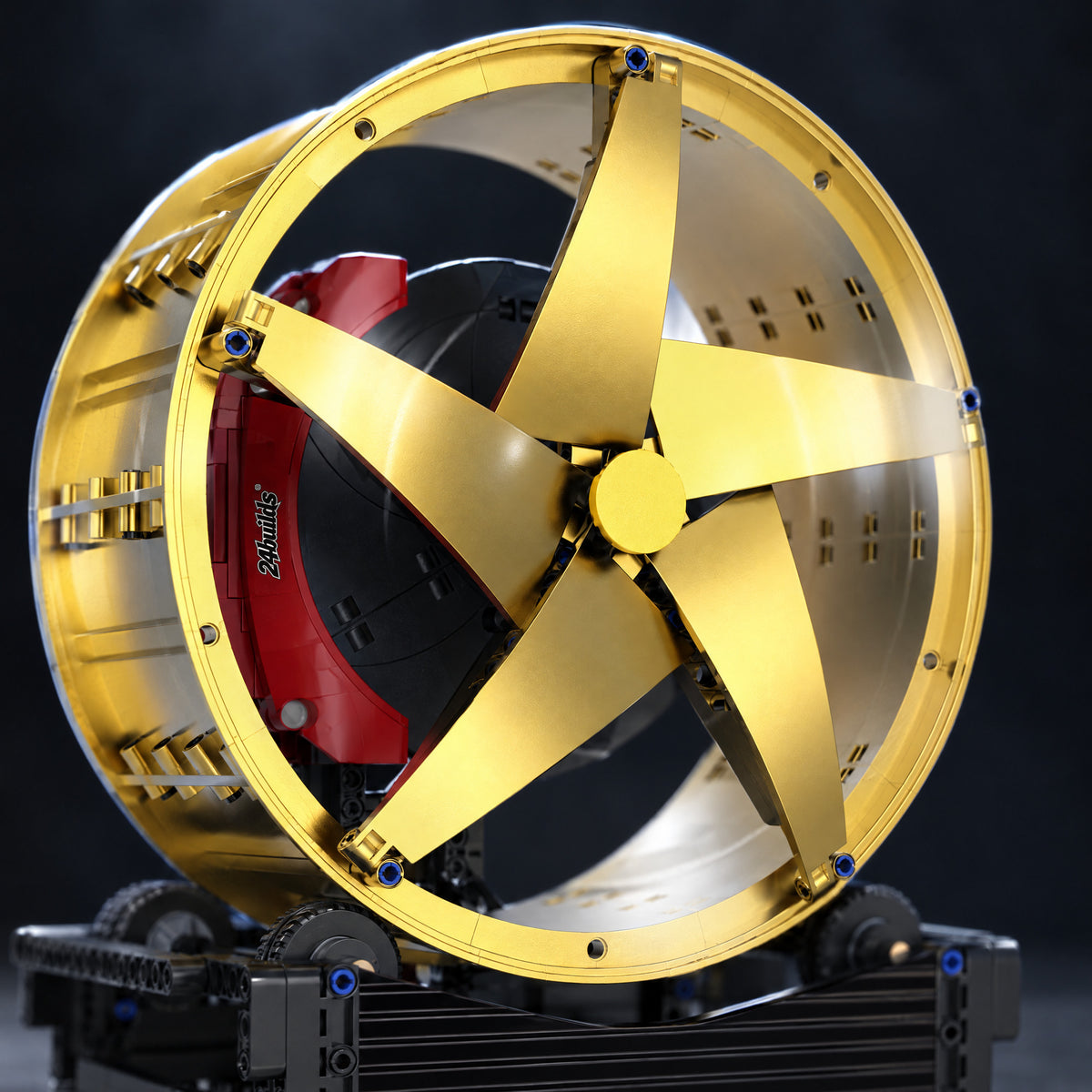 Gold Star-Spoke Wheel Hub brick model, gold star spokes close-up