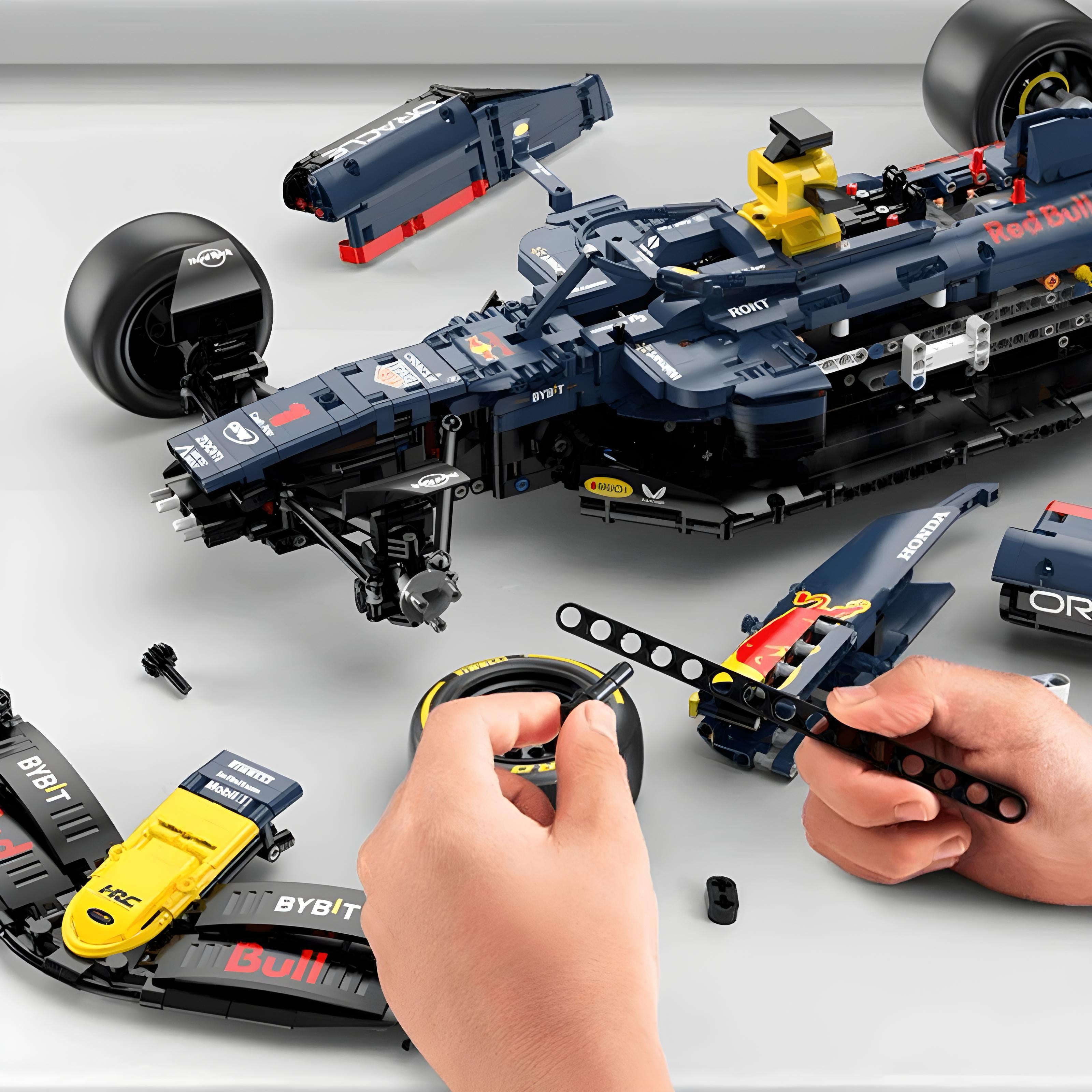THE ULTIMATE ORACLE RED BULL RACING | 2463PCS